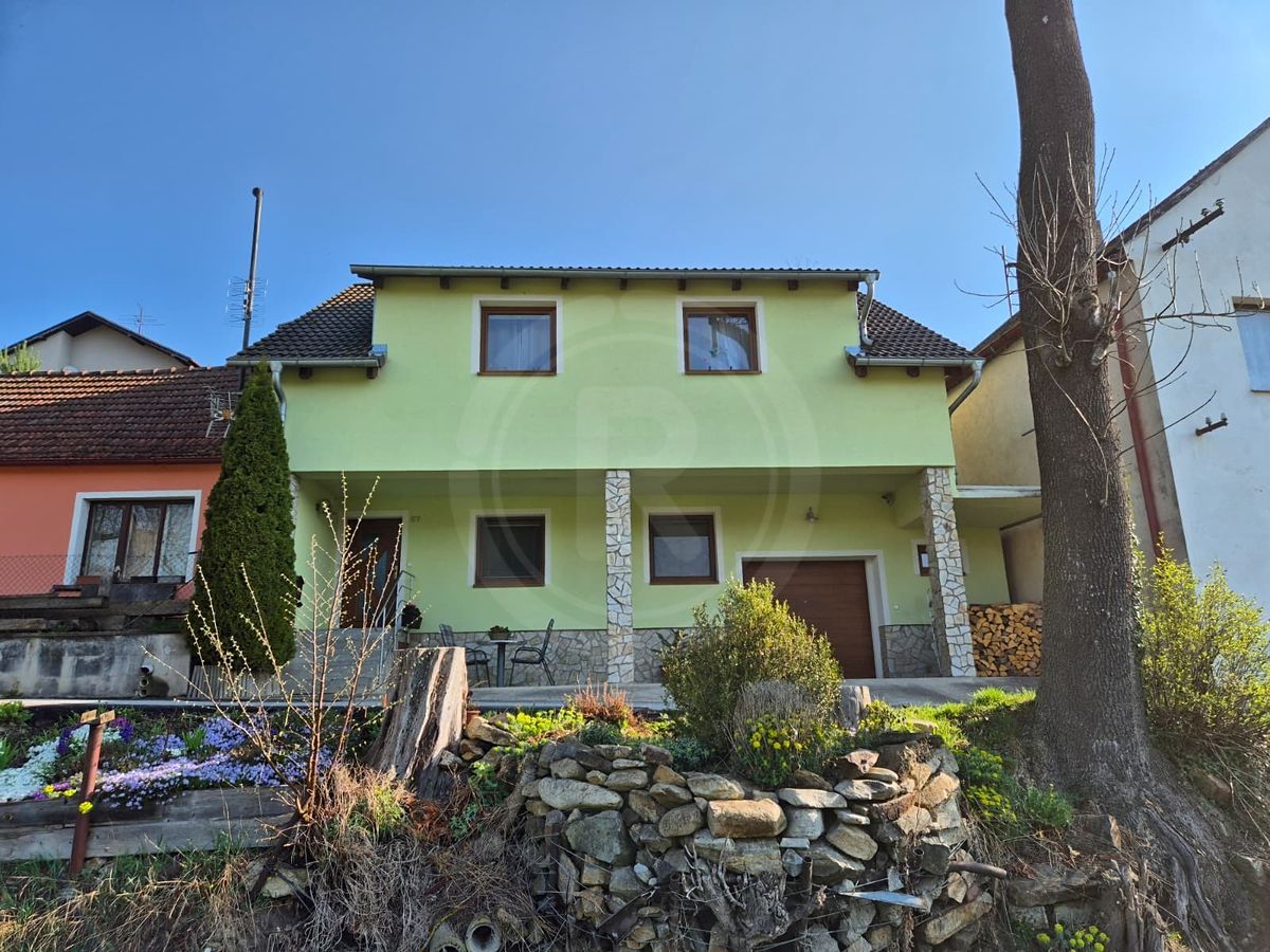 Prodej rodinného domu 100 m², pozemek 470 m²
